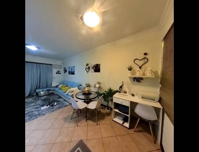 2 BEDROOM TOWNHOUSE FOR SALE IN SUMMERSET